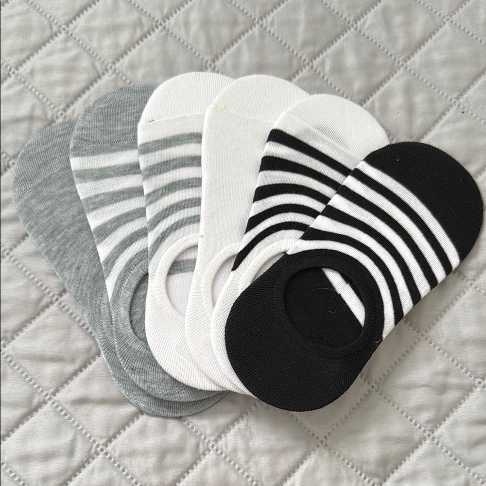 Women’s Striped No-Show Socks - Black, White, Gray